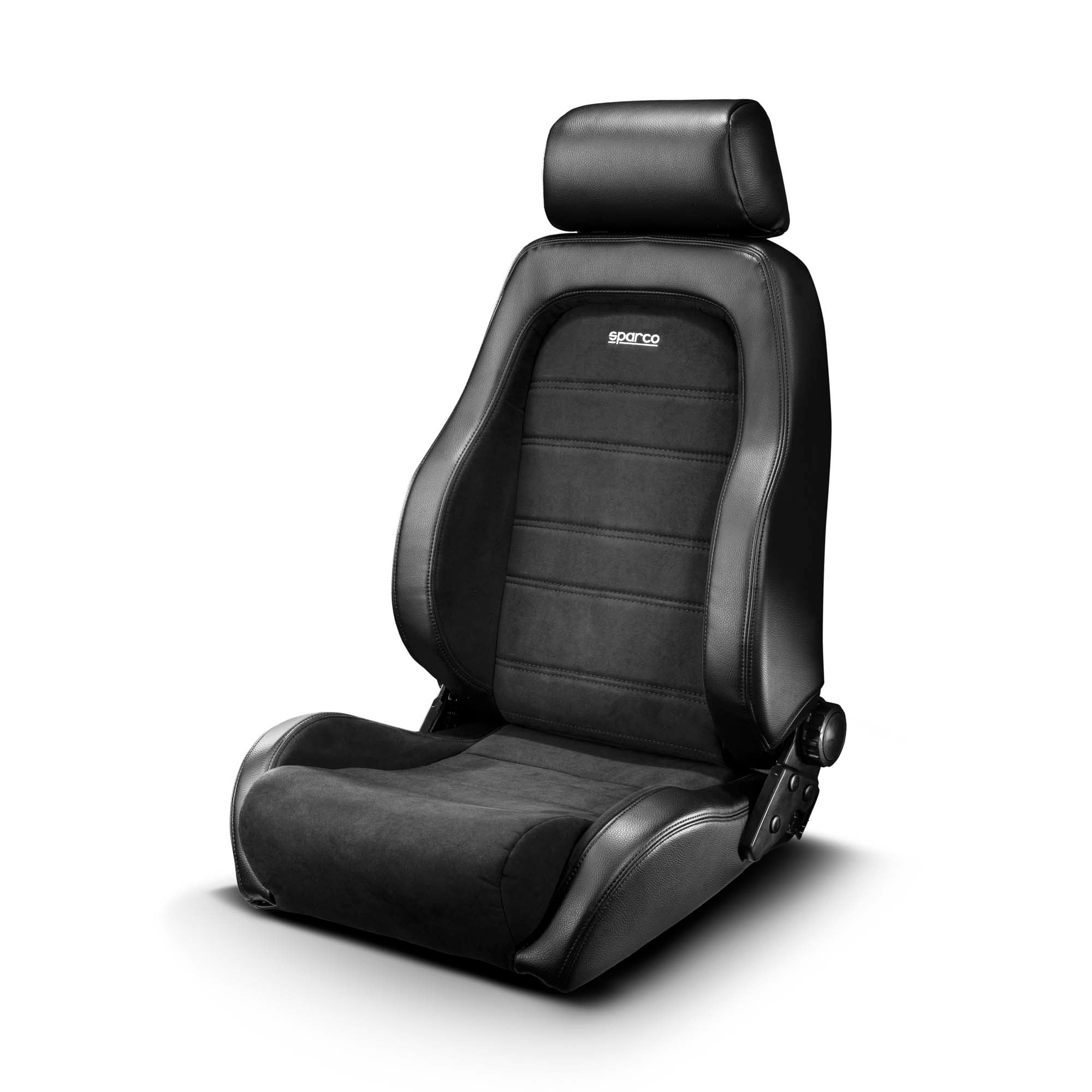 The black Sparco GT Seat.