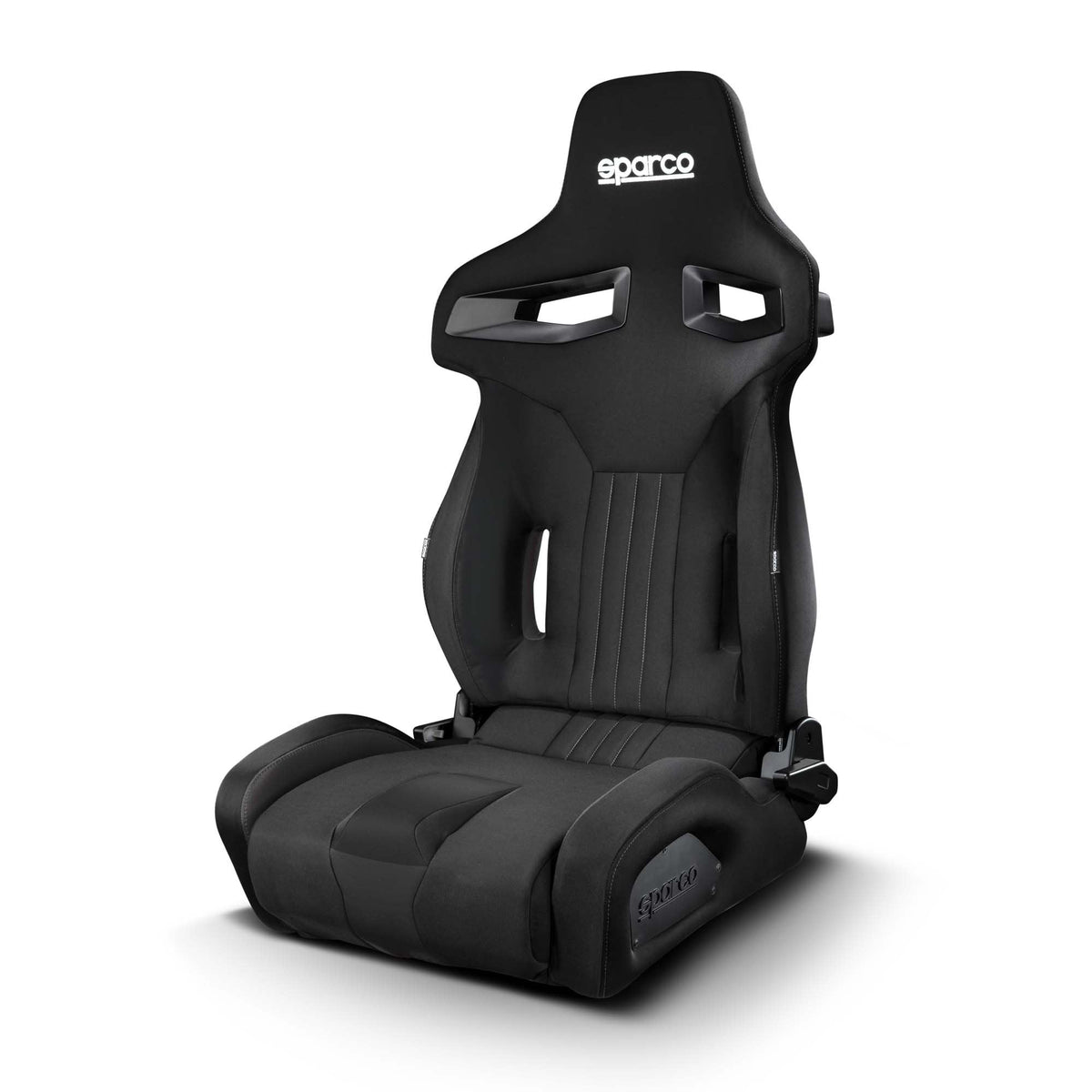 The black Sparco R333 v2 Seat.